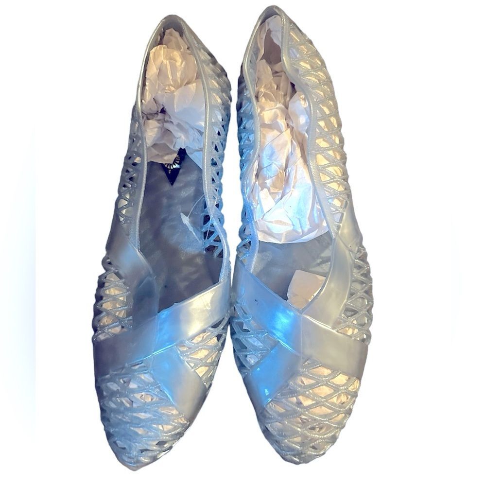 Vintage 1980’s jelly shoes/ sandals. Size 10. Light blue color. New old stock.